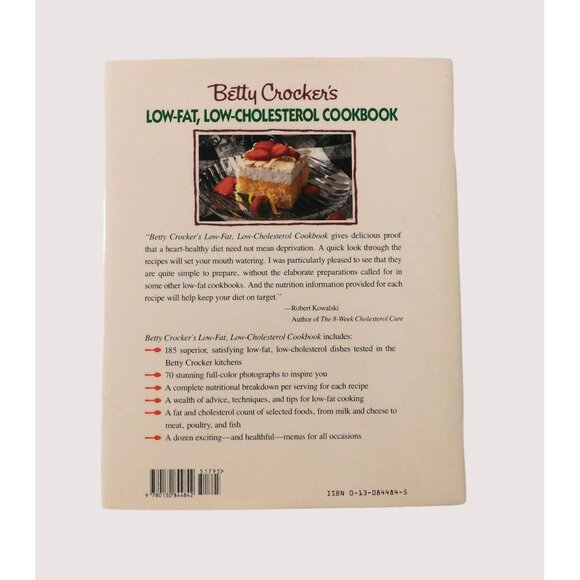 Betty Crockers Low Fat Low Cholesterol Cookbook 1st Ed Vintage 1991 HCDJ Recipes - Picture 2 of 9